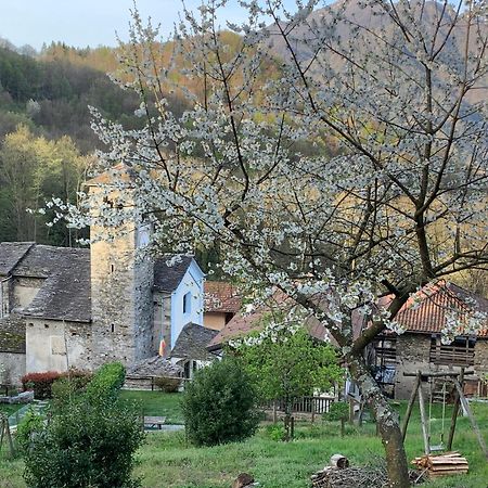 Affittacamere Montagne Verdi Varallo Bagian luar foto