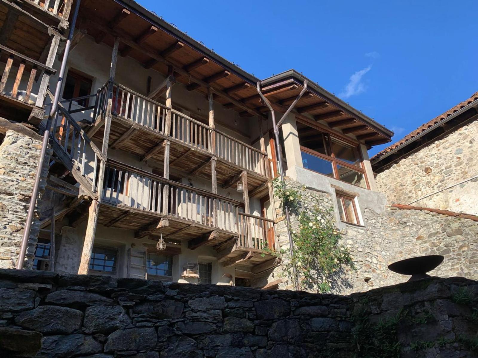 Affittacamere Montagne Verdi Varallo Bagian luar foto